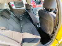 USED 2013 13 RENAULT CLIO 1.1 DYNAMIQUE MEDIANAV 5d 75 BHP Stunning, Bright Yellow with a Full Renault History