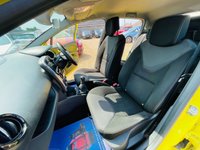 USED 2013 13 RENAULT CLIO 1.1 DYNAMIQUE MEDIANAV 5d 75 BHP Stunning, Bright Yellow with a Full Renault History
