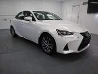 USED 2018 18 LEXUS IS 2.5 300H ADVANCE 4d 179 BHP IN THE WHITE MICA PAINT FINISH THIS LEXUS IS STUNNING.