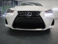 USED 2018 18 LEXUS IS 2.5 300H ADVANCE 4d 179 BHP IN THE WHITE MICA PAINT FINISH THIS LEXUS IS STUNNING.