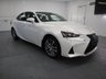 USED 2018 18 LEXUS IS 2.5 300H ADVANCE 4d 179 BHP IN THE WHITE MICA PAINT FINISH THIS LEXUS IS STUNNING.