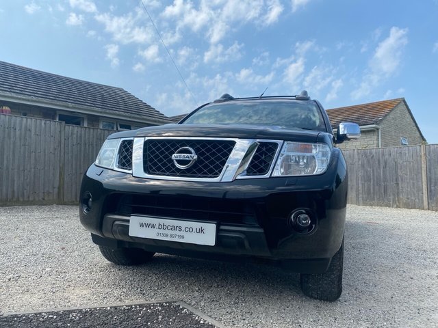 2013 P Nissan Navara 2.5 DCI TEKNA 4X4 SHR DCB 188 BHP (NO VAT)