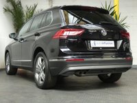USED 2018 18 VOLKSWAGEN TIGUAN 2.0 SEL TDI BLUEMOTION TECHNOLOGY DSG 5d 148 BHP SAT NAV SUNROOF HEATED SEATS