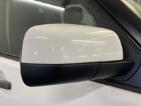 USED 2013 63 LAND ROVER DISCOVERY 4 3.0 SDV6 HSE LUXURY 5d 255 BHP Truily outstanding Dicovery 4 SDV6 HSE LUXURY 7 Seater, Spectacular Fuji white, full black ebony windsor premium leather, rear media package factory fitted 2 sceens, privacy glass, heated rear seats, free uk delivery 12 months mot "no advisories " New cam belt fitted for delivery, 2 keys,