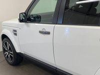 USED 2013 63 LAND ROVER DISCOVERY 4 3.0 SDV6 HSE LUXURY 5d 255 BHP Truily outstanding Dicovery 4 SDV6 HSE LUXURY 7 Seater, Spectacular Fuji white, full black ebony windsor premium leather, rear media package factory fitted 2 sceens, privacy glass, heated rear seats, free uk delivery 12 months mot "no advisories " New cam belt fitted for delivery, 2 keys,