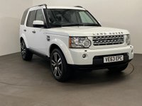 USED 2013 63 LAND ROVER DISCOVERY 4 3.0 SDV6 HSE LUXURY 5d 255 BHP Truily outstanding Dicovery 4 SDV6 HSE LUXURY 7 Seater, Spectacular Fuji white, full black ebony windsor premium leather, rear media package factory fitted 2 sceens, privacy glass, heated rear seats, free uk delivery 12 months mot "no advisories " New cam belt fitted for delivery, 2 keys,