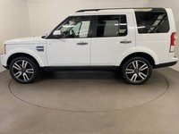 USED 2013 63 LAND ROVER DISCOVERY 4 3.0 SDV6 HSE LUXURY 5d 255 BHP Truily outstanding Dicovery 4 SDV6 HSE LUXURY 7 Seater, Spectacular Fuji white, full black ebony windsor premium leather, rear media package factory fitted 2 sceens, privacy glass, heated rear seats, free uk delivery 12 months mot "no advisories " New cam belt fitted for delivery, 2 keys,