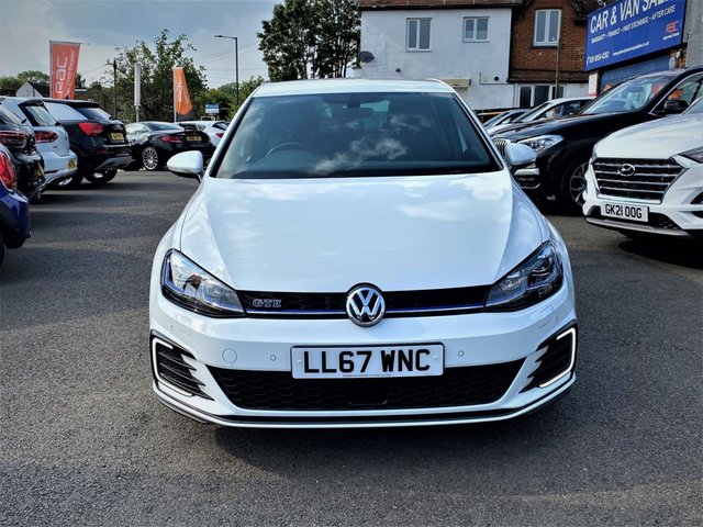 View our VOLKSWAGEN GOLF