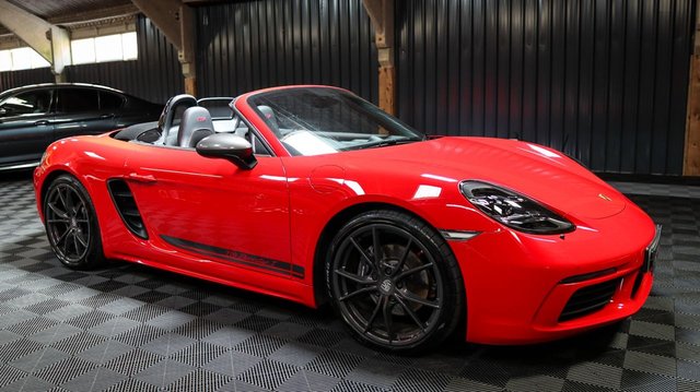 2019 69 Porsche 718 2.0 BOXSTER T 2d 296 BHP