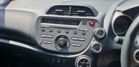USED 2010 60 HONDA JAZZ 1.2 I-VTEC SE 5d 89 BHP 