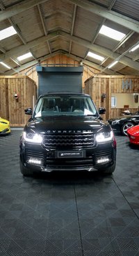 USED 2014 63 LAND ROVER RANGE ROVER 4.4 SDV8 AUTOBIOGRAPHY 5d 339 BHP OVERFINCH THE ULTIMATE IN LUXURY AND EXCLUSIVITY - HAND CRAFTED INTERIOR, POWER SIDE STEPS - STUNNING