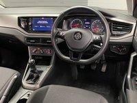 USED 2018 18 VOLKSWAGEN POLO 1.0 SE TSI 5d 94 BHP FULL VW HIST WITH TOUCH MEDIA