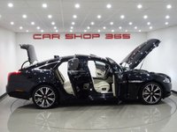 USED 2018 18 JAGUAR XJ 3.0 D V6 (300 PS) PORTFOLIO AUTO (S/S) 4DR + NAV + PANORAMIC ROOF + E/M/HEAT/COOL/MASSAGE QUILTED LEATHERS + KEYLESS + CRUISE + M/MEDIA + SOFT CLOSE + E/BLIND + BLIND SPOT + LEDS + 360 CAMERA + 360 PARK + E/BOOT + 20 S PANROOF+20 S+LEDS+360 CAM+MASSAGE LEATHER+NAV+CRUISE
