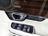 USED 2018 18 JAGUAR XJ 3.0 D V6 (300 PS) PORTFOLIO AUTO (S/S) 4DR + NAV + PANORAMIC ROOF + E/M/HEAT/COOL/MASSAGE QUILTED LEATHERS + KEYLESS + CRUISE + M/MEDIA + SOFT CLOSE + E/BLIND + BLIND SPOT + LEDS + 360 CAMERA + 360 PARK + E/BOOT + 20 S PANROOF+20 S+LEDS+360 CAM+MASSAGE LEATHER+NAV+CRUISE