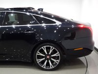 USED 2018 18 JAGUAR XJ 3.0 D V6 (300 PS) PORTFOLIO AUTO (S/S) 4DR + NAV + PANORAMIC ROOF + E/M/HEAT/COOL/MASSAGE QUILTED LEATHERS + KEYLESS + CRUISE + M/MEDIA + SOFT CLOSE + E/BLIND + BLIND SPOT + LEDS + 360 CAMERA + 360 PARK + E/BOOT + 20 S PANROOF+20 S+LEDS+360 CAM+MASSAGE LEATHER+NAV+CRUISE