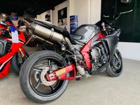 USED 2013 13 YAMAHA R1 BIG BANG, AKRAPOVIC EXHAUSTS WITH AKRAPOVIC EXHAUSTS