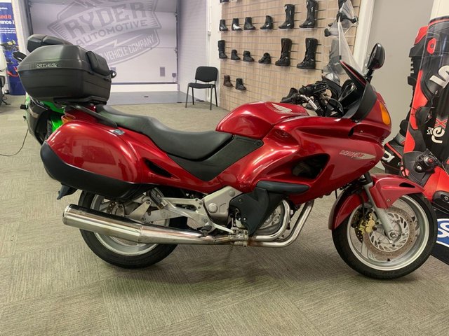 2001 Y Honda Ntv 650 DEAUVILLE