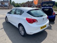 USED 2015 65 VAUXHALL ASTRA 1.6 EXCITE 5d 113 BHP 