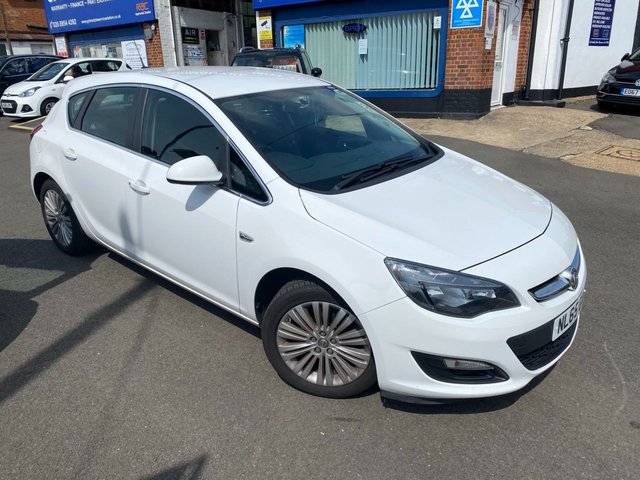 2015 65 Vauxhall Astra 1.6 EXCITE 5d 113 BHP