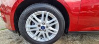 USED 2012 62 FORD FOCUS 1.0 TITANIUM 5d 124 BHP FORD FOCUS 1.0 TITANIUM 5d 124 BHP