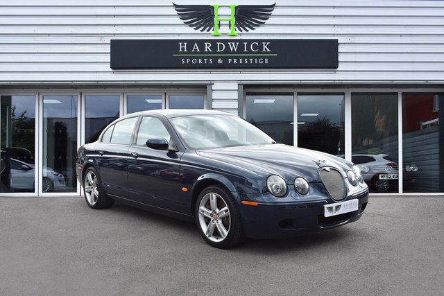 2006 56 Jaguar S-Type 4.2 V8 R 4d 400 BHP