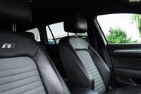 USED 2015 15 VOLKSWAGEN PASSAT 2.0 R LINE TDI BLUEMOTION TECHNOLOGY DSG 5d 188 BHP 18" ALLOYS+HALF LEATHER+AUTO LIGHTS