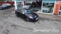 USED 2019 68 VOLVO V40 2.0 T2 R-DESIGN EDITION 5d 121 BHP 