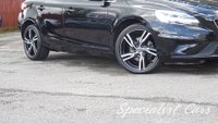 USED 2019 68 VOLVO V40 2.0 T2 R-DESIGN EDITION 5d 121 BHP 