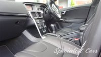USED 2019 68 VOLVO V40 2.0 T2 R-DESIGN EDITION 5d 121 BHP 