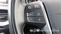 USED 2019 68 VOLVO V40 2.0 T2 R-DESIGN EDITION 5d 121 BHP 