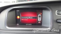 USED 2019 68 VOLVO V40 2.0 T2 R-DESIGN EDITION 5d 121 BHP 