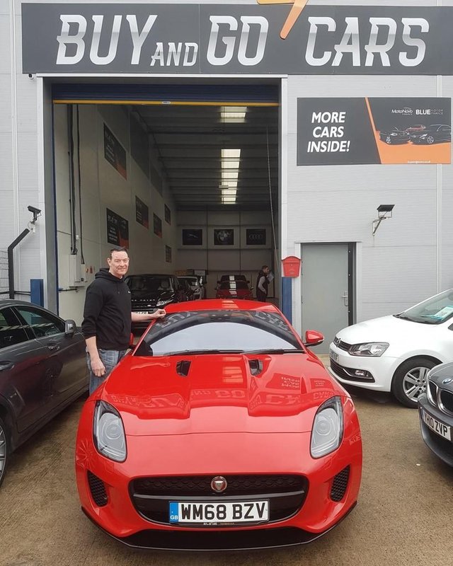 2018 68 Jaguar F-Type 2.0  2d 300 BHP