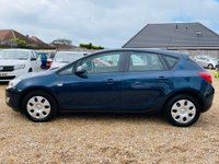 USED 2012 12 VAUXHALL ASTRA 1.6 EXCLUSIV AUTOMATIC 5 DOOR Low Mileage 5 door Petrol Automatic
