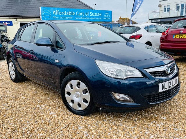 2012 12 Vauxhall Astra 1.6 EXCLUSIV AUTOMATIC 5 DOOR