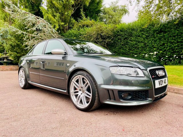View our AUDI RS4