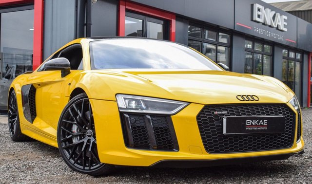2016 Audi R8 5.2 V10 PLUS QUATTRO 2d 602 BHP