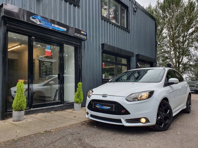 2013 J Ford Focus 2.0 ST-2 5d 247 BHP