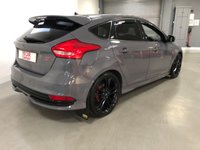 USED 2016 16 FORD FOCUS 2.0 ST-3 TDCI 5d 183 BHP * PRIVACY GLASS * CLIMATE CONTROL * PARKING SENSORS * LEATHER TRIM * 19 INCH AOLLY WHEELS * MOT MARCH 22 *