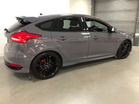 USED 2016 16 FORD FOCUS 2.0 ST-3 TDCI 5d 183 BHP * PRIVACY GLASS * CLIMATE CONTROL * PARKING SENSORS * LEATHER TRIM * 19 INCH AOLLY WHEELS * MOT MARCH 22 *