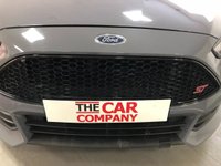 USED 2016 16 FORD FOCUS 2.0 ST-3 TDCI 5d 183 BHP * PRIVACY GLASS * CLIMATE CONTROL * PARKING SENSORS * LEATHER TRIM * 19 INCH AOLLY WHEELS * MOT MARCH 22 *