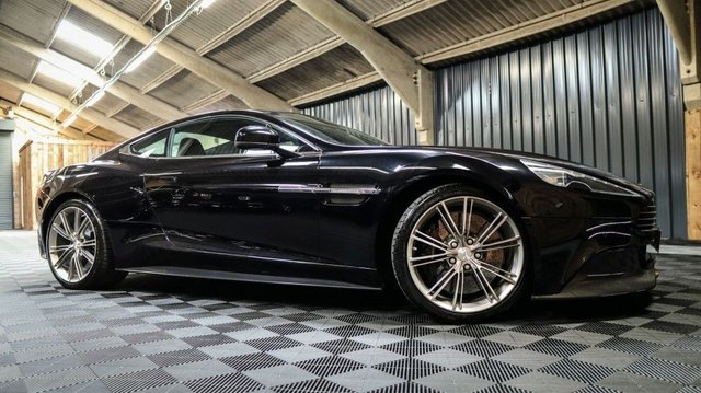 2013 Aston Martin V12 Vanquish 