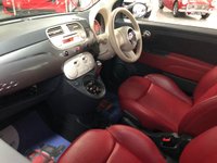 USED 2010 10 FIAT 500 1.2 LOUNGE DUALOGIC 3d 69 BHP * CLIMATE * LEATHER TRIM * PARKING SENSORS * LEATHER TRIM  *