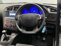 USED 2015 15 CITROEN C4 1.6 BLUEHDI FLAIR S/S 5d 118 BHP 120HP 6 SPEED &pound;0 TAX MASSIVE FUEL CONSUMPTION FAMILY CAR