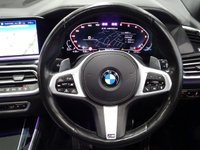USED 2018 68 BMW X5 3.0 M50D (400 PS) AUTO XDRIVE (S/S) + COLOSSAL SPEC + �&pound;25,000 EXTRAS + E/H/M EXT COMFORT LEATHERS + SKYLOUNGE PANORAMIC SUNROOF + HARMAN KARDON + LASER LIGHTS 22 S+BODY KIT+LEDS+360 CAM+LEATHER+NAV+ADAPT CRUISE