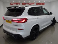 USED 2018 68 BMW X5 3.0 M50D (400 PS) AUTO XDRIVE (S/S) + COLOSSAL SPEC + �&pound;25,000 EXTRAS + E/H/M EXT COMFORT LEATHERS + SKYLOUNGE PANORAMIC SUNROOF + HARMAN KARDON + LASER LIGHTS 22 S+BODY KIT+LEDS+360 CAM+LEATHER+NAV+ADAPT CRUISE