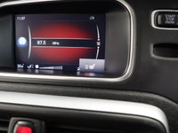 USED 2018 18 VOLVO V40 1.5 T3 INSCRIPTION 5d 150 BHP FITTED WITH LOADS OF FACTORY EXTRAS  THIS STUNNING RED HATCHBACK VOLVO NEEDS TO BE SEEN.