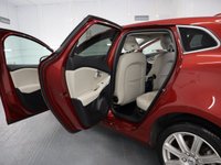 USED 2018 18 VOLVO V40 1.5 T3 INSCRIPTION 5d 150 BHP FITTED WITH LOADS OF FACTORY EXTRAS  THIS STUNNING RED HATCHBACK VOLVO NEEDS TO BE SEEN.