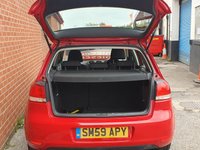 USED 2009 59 VOLKSWAGEN GOLF 1.6 S TDI 5d   