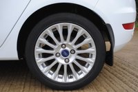 USED 2013 63 FORD FIESTA 1.0 TITANIUM 5d 99 BHP www.suffolkcarcentre.co.uk - Located at Ilketshall