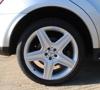 USED 2009 09 MERCEDES-BENZ M-CLASS 3.0 ML320 CDI SPORT 5d 222 BHP www.suffolkcarcentre.co.uk - Located at Ilketshall